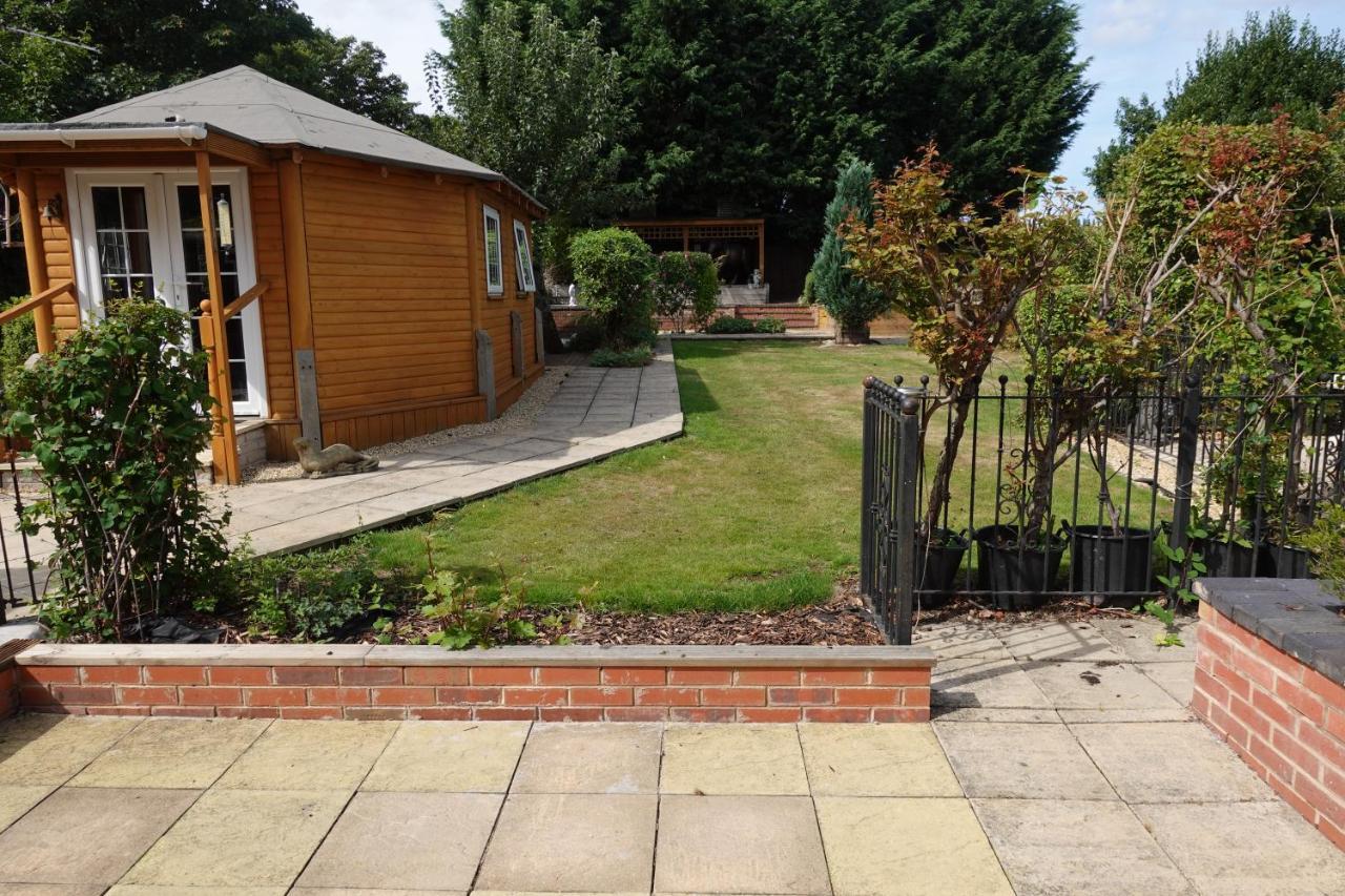 Huge 9 Bed Property Sleeps 17, Near Nec, City Centre, Hs2 버밍엄 외부 사진