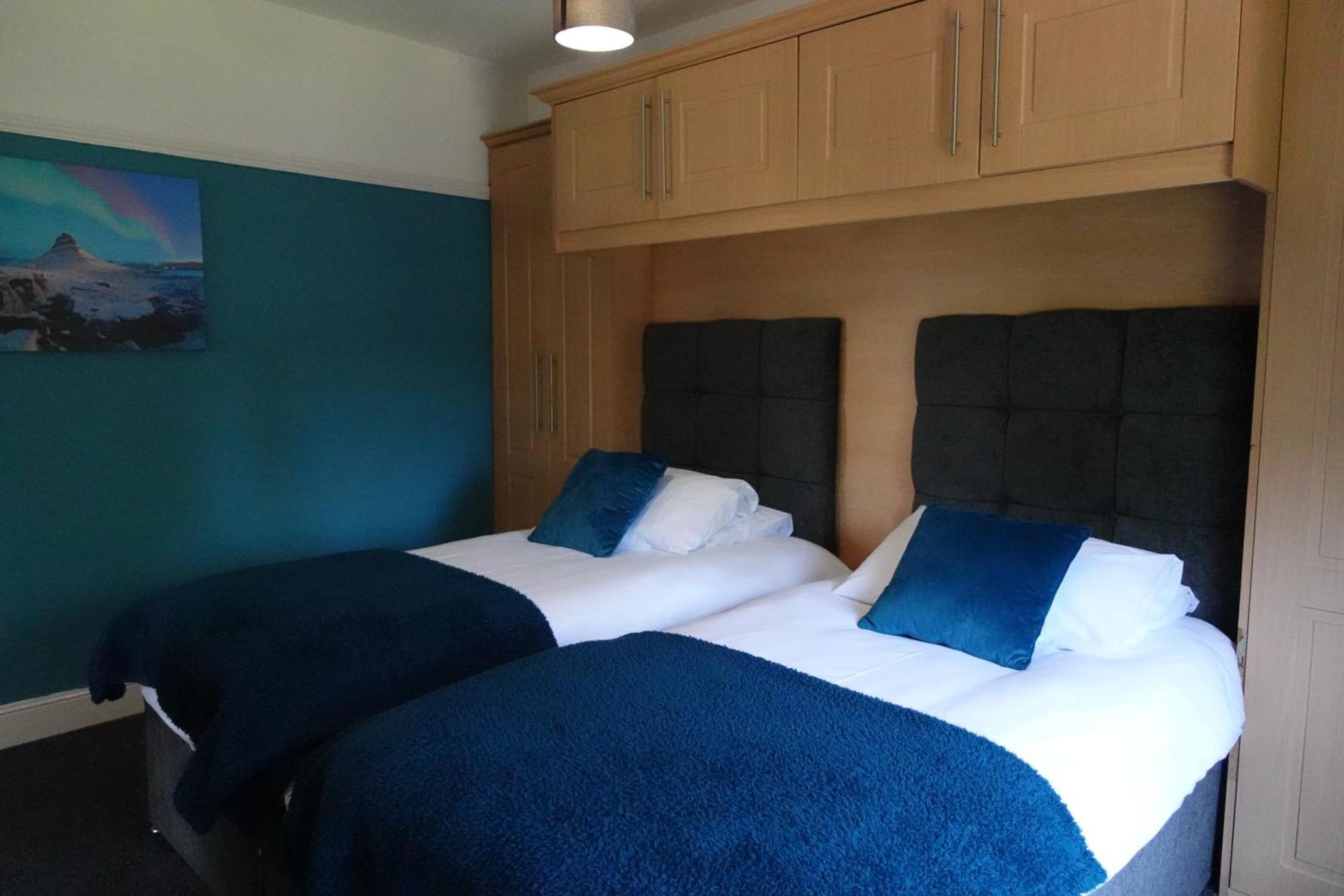Huge 9 Bed Property Sleeps 17, Near Nec, City Centre, Hs2 버밍엄 외부 사진